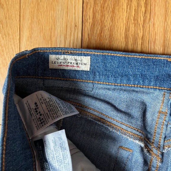 Levi's Pattern Jeans - Picture 3 of 4
